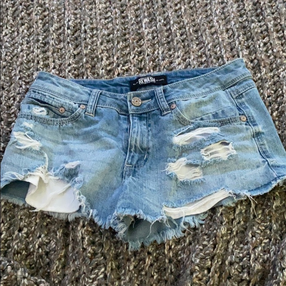 Short ripped shorts